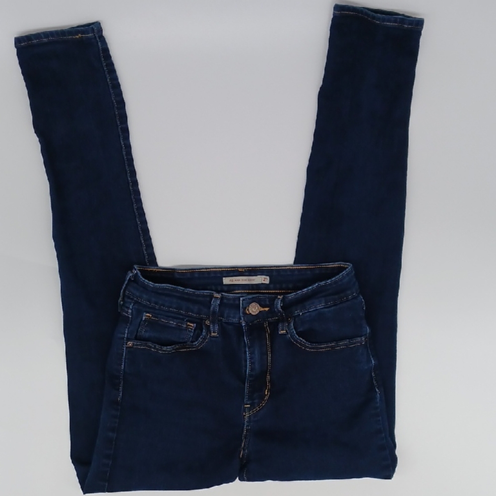 Levi's 721 High Rise Skinny Dark Wash Jeans (W27 L30)